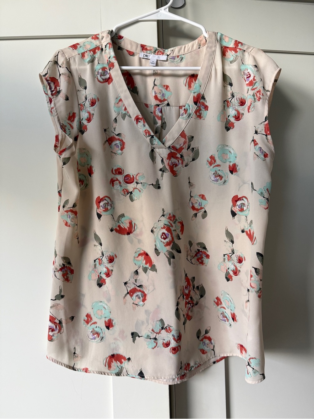 V-Neck Cap-Sleeve Blouse, Size M by DR2